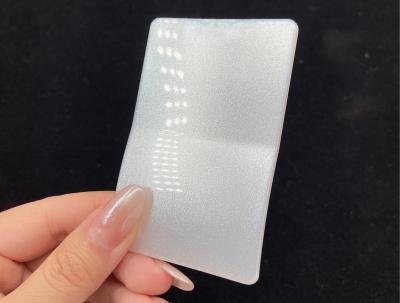 Au-delà de la brillance : les secrets d'un ingénieur en pigments nacrés fort de 20 ans d'expérience